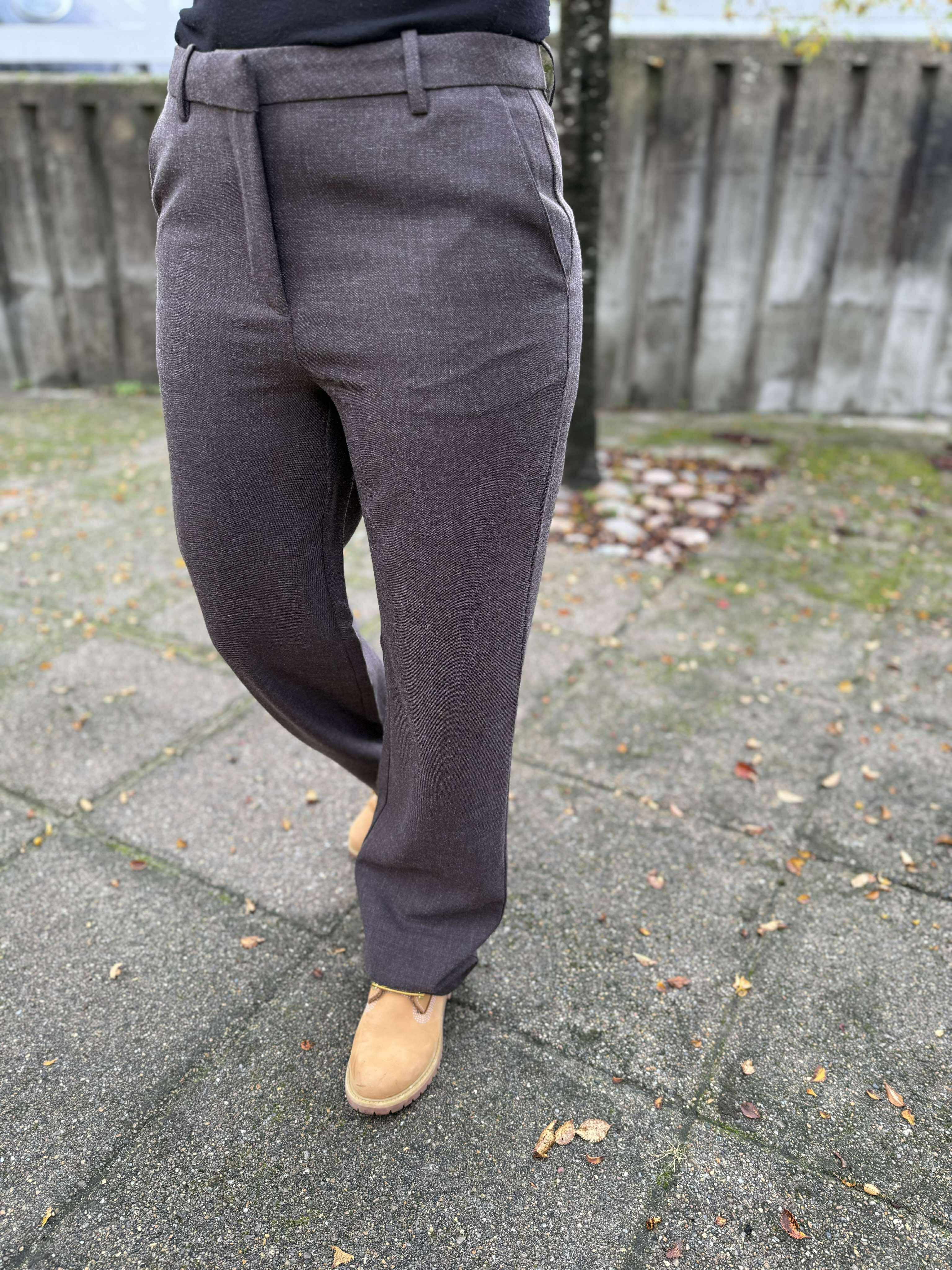 VMZAMIRA Trousers - Bestie Chocolate Torte